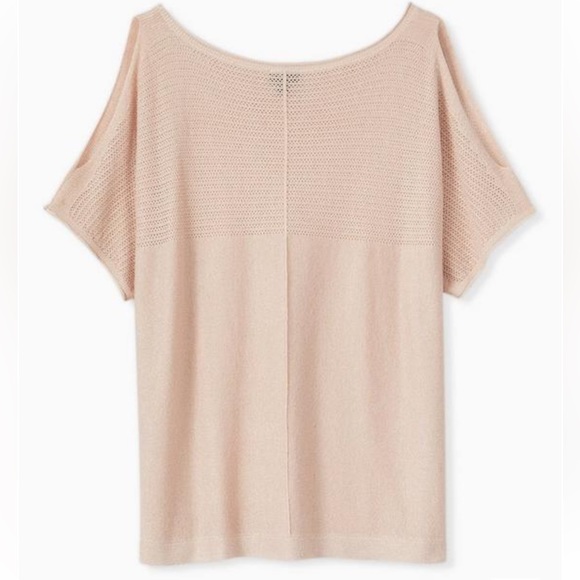 Torrid Pale Pink Shimmer Pointelle Cold Shoulder Dolman Top size 3 - Picture 2 of 8